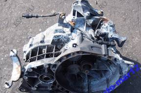 КОРОБКА ПЕРЕДАЧW FORD KUGA 2.0TDCI 4X4 AV4A-7002-BB
