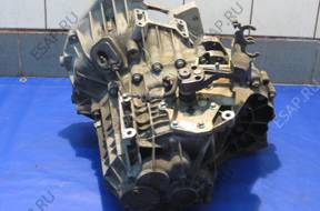 КОРОБКА ПЕРЕДАЧW FORD MONDEO   MK3  2,5 6 V  2001 год