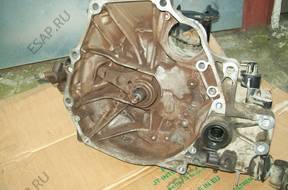 КОРОБКА ПЕРЕДАЧW HONDA CIVIC VI 3D 1,4 16V  D14a3