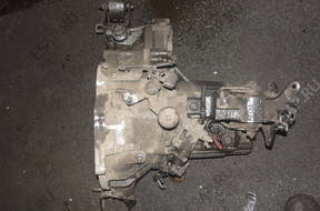 КОРОБКА ПЕРЕДАЧw hyundai Elantra  2.0 DOHC 16V Xd20