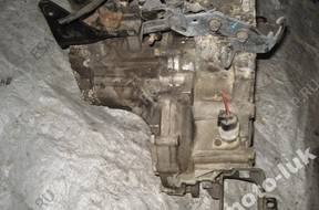 КОРОБКА ПЕРЕДАЧw Hyundai Tiburon 01-2007 год 1.6 16v