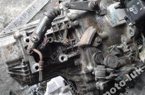 КОРОБКА ПЕРЕДАЧw Hyundai Tiburon 01-2007 год 2.0 16v