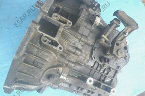 КОРОБКА ПЕРЕДАЧW JAGUAR X-TYPE 4X4 3,0V6 1X4 год,7002AC
