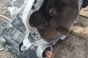 КОРОБКА ПЕРЕДАЧW MITSUBISHI CARISMA 1,6 2001 год,