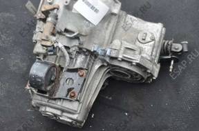 КОРОБКА ПЕРЕДАЧw NISSAN PRIMERA 1.8B 85KW  AV709