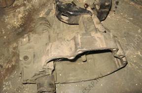 КОРОБКА ПЕРЕДАЧw Nissan Primera  2,0 ДИЗЕЛЬ P10 '95