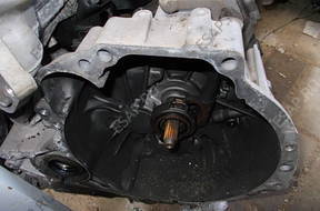 КОРОБКА ПЕРЕДАЧW NISSAN PRIMERA P11 P-11 1.8
