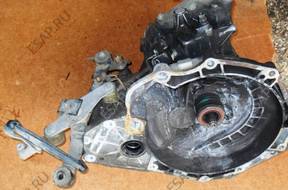 КОРОБКА ПЕРЕДАЧw Opel Astra G 2000 год, 1,6 16V