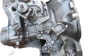 КОРОБКА ПЕРЕДАЧW OPEL ASTRA III H F17 C394 1.8 16V