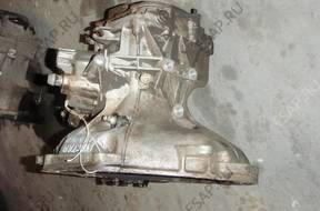 КОРОБКА ПЕРЕДАЧw  Opel Vectra БЕНЗИН 1,8b 16V 96