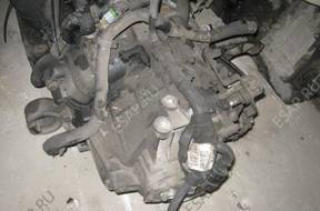 КОРОБКА ПЕРЕДАЧW OPEL ZAFIRA 2,0 DTI 03 год,