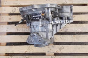 КОРОБКА ПЕРЕДАЧw Opel Zafira 2.2 DTI DTR F35 UM