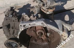 КОРОБКА ПЕРЕДАЧW PASSAT B4 1.8B 02A301107B WWO3
