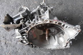 КОРОБКА ПЕРЕДАЧW = PEUGEOT 307  2.0 HDI 20DM39