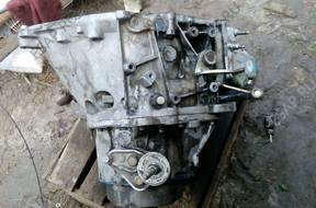 КОРОБКА ПЕРЕДАЧw Peugeot 307 Citroen 2.0HDI 20DM39