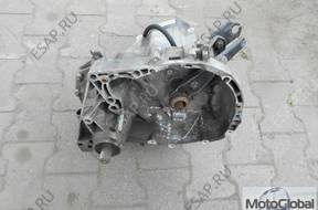 КОРОБКА ПЕРЕДАЧW RENAULT CLIO II 1.6 JB 3979