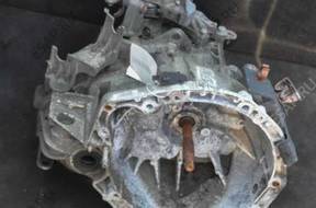 КОРОБКА ПЕРЕДАЧw RENAULT MEGANE 1.9dCi 8200370824