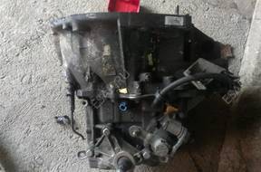 КОРОБКА ПЕРЕДАЧw Renault Megane II 1.9 DCi NDO 001