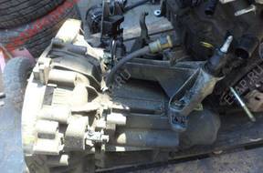 КОРОБКА ПЕРЕДАЧW RENAULT SCENIC II 1.6 16v JR5104