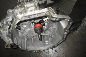 КОРОБКА ПЕРЕДАЧW RENAULT SCENIC III 1.6 DCI ND4012