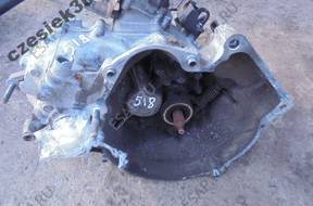 КОРОБКА ПЕРЕДАЧW SUZUKI SWIF 1.0 8V 92-02 NR518