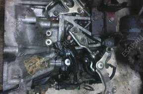 КОРОБКА ПЕРЕДАЧW TOYOTA AURIS 2,2D-CAT 177KM 08 год,