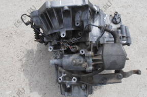 КОРОБКА ПЕРЕДАЧW TOYOTA AVENSIS T25 1.8 P050208790