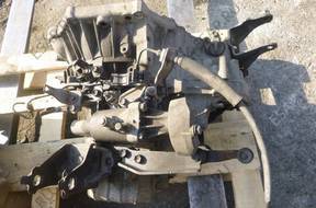 КОРОБКА ПЕРЕДАЧw Toyota Corolla E12 1.6 16v VVTI 5B