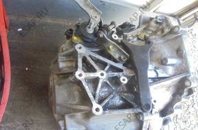 КОРОБКА ПЕРЕДАЧW TOYOTA COROLLA VERSO 2,2D4D,2,2D-C