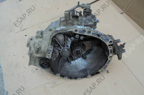 КОРОБКА ПЕРЕДАЧW TOYOTA YARIS 1,0 VVT-I 04 год,