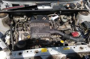 КОРОБКА ПЕРЕДАЧW TOYOTA YARIS  1,0 VVTI