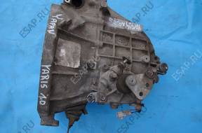 КОРОБКА ПЕРЕДАЧW TOYOTA YARIS 1.0 99-2005 год JAPONIA