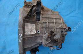 КОРОБКА ПЕРЕДАЧW TOYOTA YARIS 1.0 99-2005 год JAPONIA