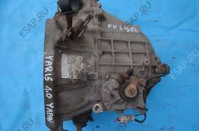 КОРОБКА ПЕРЕДАЧW TOYOTA YARIS 1.0 99-2005 год JAPONIA