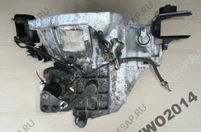 КОРОБКА ПЕРЕДАЧW TOYOTA YARIS 1.0 БЕНЗИН 99-2005 год FRANCUZ