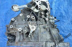 КОРОБКА ПЕРЕДАЧW TOYOTA YARIS 1.3 1.5