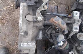 КОРОБКА ПЕРЕДАЧw TOYOTA YARIS 99-2005 год 1.0 VVT-I