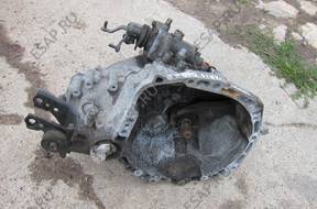 КОРОБКА ПЕРЕДАЧW TOYOTA YARIS D4D 04 год, 33111-0D020