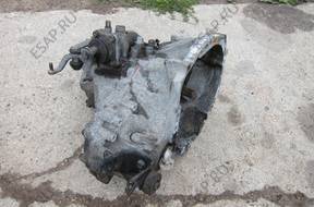 КОРОБКА ПЕРЕДАЧW TOYOTA YARIS D4D 04 год, 33111-0D020