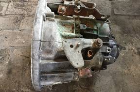 КОРОБКА ПЕРЕДАЧw Trafic 1.9dci 6PK