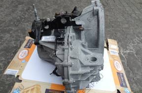 КОРОБКА ПЕРЕДАЧW TRAFIC VIVARO 2,0 DCI PF6010 IDEA