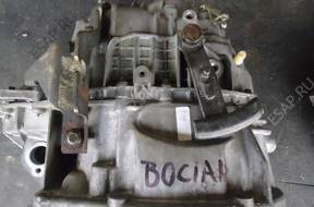 КОРОБКА ПЕРЕДАЧW TRAFIC VIVARO PK6 1.9DCI