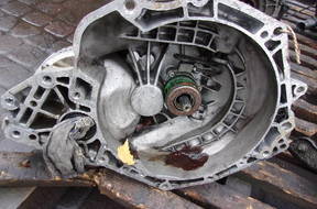 КОРОБКА ПЕРЕДАЧW VECTRA 1.6 16V F17