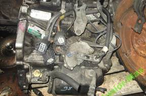 КОРОБКА ПЕРЕДАЧW VOLVO S60,V70 2,4 D5 8667365