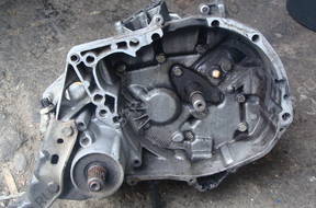 КОРОБКА ПЕРЕДАЧw Volvo v40, 1.9 dti