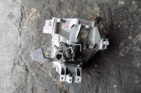 КОРОБКА ПЕРЕДАЧW VW GOLF V 1,6 FSI 2007 год