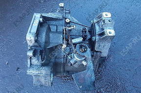 КОРОБКА ПЕРЕДАЧw VW Golf V 2.0 SDI HHN 2008 год