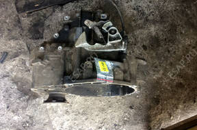 КОРОБКА ПЕРЕДАЧW  VW GOLF V 2.0 TDI