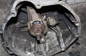 КОРОБКА ПЕРЕДАЧW VW LT 35 2.5 SDI 96-06