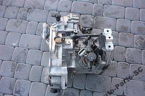 КОРОБКА ПЕРЕДАЧw VW New Beetle 2.0 DZQ 1999 год